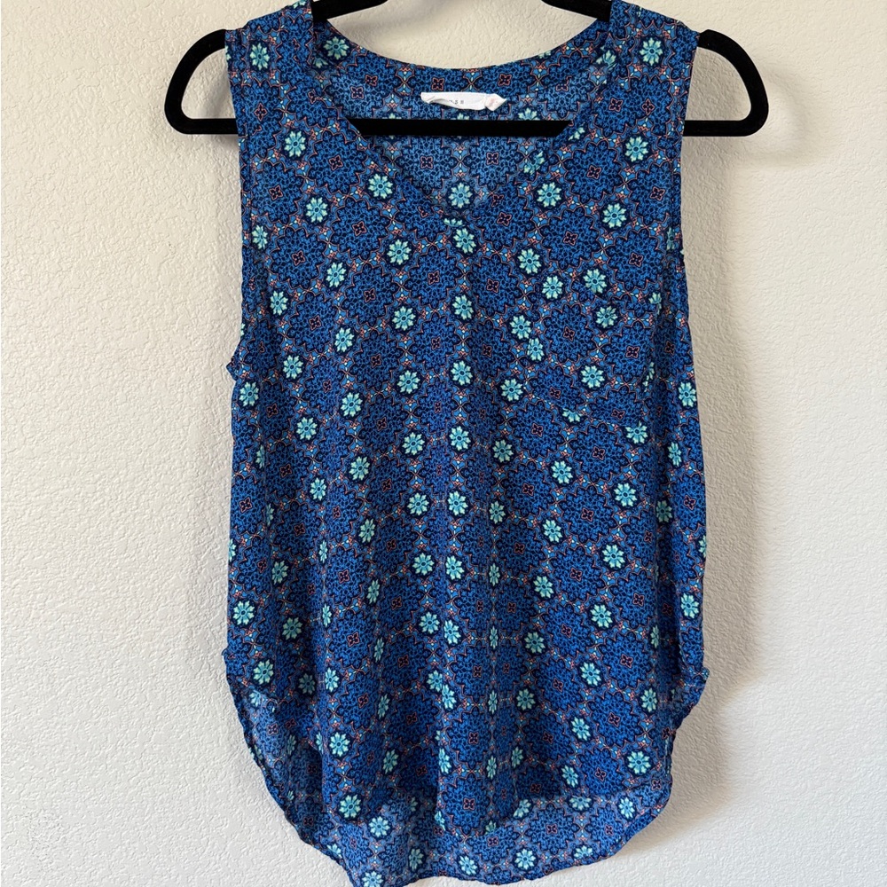 Lightweight Blue Sleeveless Top Perfect for Hot Summer ☀️